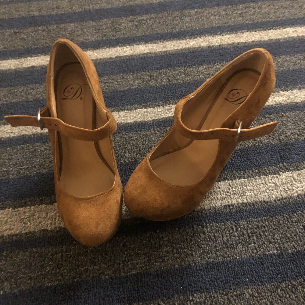 Brown suede wedge Mary Jane - Picture 1 of 2